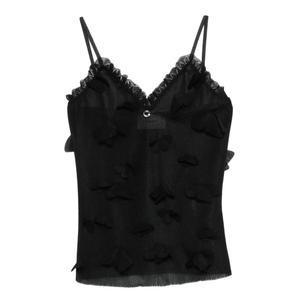 Топ с аппликацией