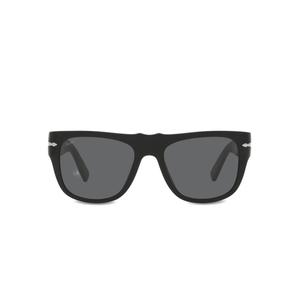 Солнцезащитные очки из коллаборации с Persol