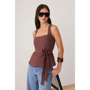 Trendyol Studio Светло-коричневая блузка с поясом в льняном стиле Twoss26Bz00658