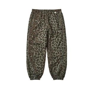 Спортивные штаны Palace GORE-TEX Windstopper Illuminator Jogger «Гепард»