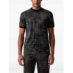 Футболка с логотипом