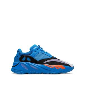 Кроссовки YEEZY Boost 700