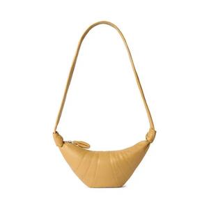 Сумки через плечо Lemaire Small Croissant Bag 'Butternut'