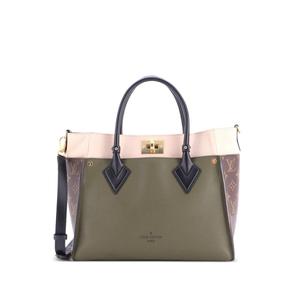Сумка-тоут On My Side Leather with Monogram Canvas MM