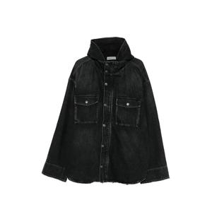 Джинсовая куртка с капюшоном