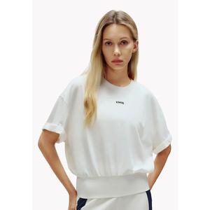 ЖЕНСКАЯ ФУТБОЛКА K-SWISS LOGO СВОБОДНОГО ПОКРОЯ С ПРИСБОРЕННЫМ НИЗОМ