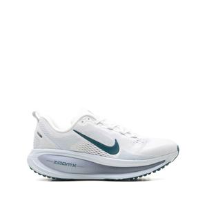 Кроссовки Vomero 18 Swoosh