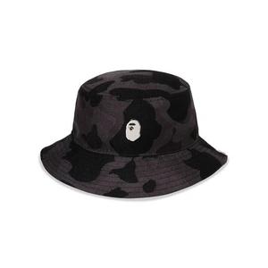 Панамы BAPE Camo One Point Metal Logo Pin Bucket Hat 'Черный'