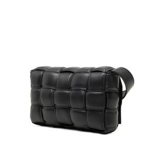 Маленькая сумка через плечо Nappa Intrecciato Padded Cassette (2012-2026 годы)