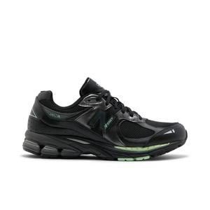 Кроссовки New Balance 2002R 'Black Powder Green'