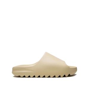 Шлепанцы YEEZY Bone (2022 Restock)
