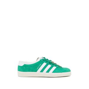Кроссовки из коллаборации со Sporty & Rich