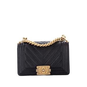 Маленькая сумка через плечо Boy Flap Bag Chevron Caviar