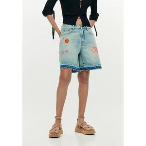 ЖЕНСКИЕ ДЖИНСОВЫЕ КОРОТКИЕ БРЮКИ