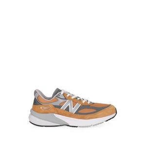 Кроссовки со вставками из коллаборации с New Balance