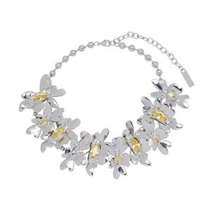 Украшения Collina Strada Mega Daisy Necklace