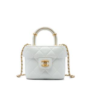 Сумка-сэтчел CC Quilted Lambskin Vanity Top Handle Cosmetic Case (2021-2026 годы)