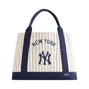 Сумки-тоут Kith For The New York Yankees Pinstripe Tote Bag 'Sandrift'