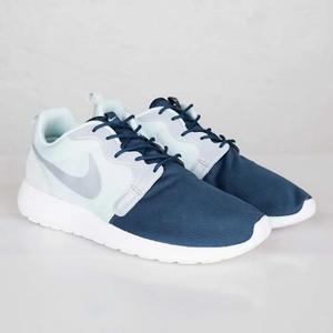 Шиповки Nike Rosherun Hyp Qs