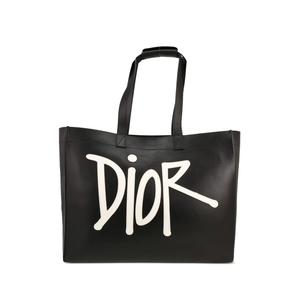 Сумка-шопер D-Dior Editions Limitées из коллаборации со Stüssy