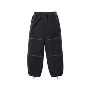 Спортивные брюки из коллаборации с Nike
