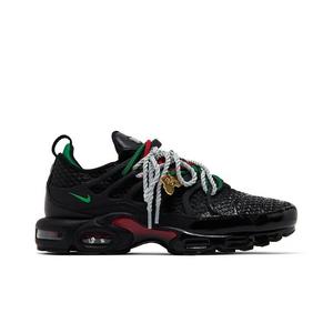 Повседневная обувь для бега Homecoming x Nike Air Max Plus 'Black University Red Court Green'