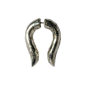 Серьга Hathor