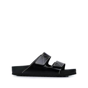Сланцы Arizona из коллаборации с Birkenstock