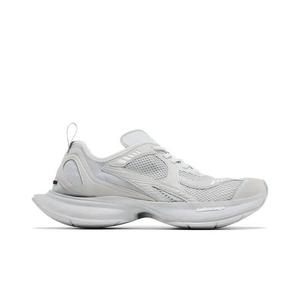 Кроссовки Balenciaga Circuit Sneaker 'Worn-Out - Light Grey'