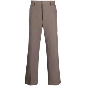 Прямые брюки строгого кроя