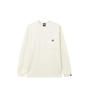 Футболка с карманом и нашивкой-логотипом