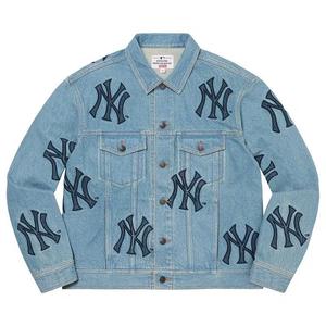 Джинсовые куртки Supreme x New York Yankees Denim Trucker Jacket 'Washed Blue'