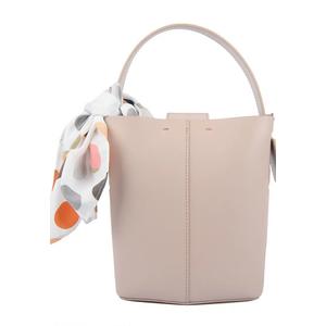 Terranova Felucca Мини-сумка-ведро с верхней ручкой в цвете Rose Cloud/Black