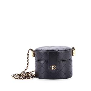 Стеганая мини-сумка через плечо CC Allure Vanity Case с цепочкой
