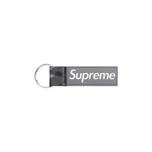 Брелоки и шнурки Supreme Webbing Keychain 'Снежный Камуфляж'