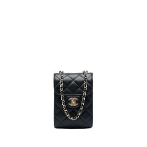 Сумка через плечо Quilted Lambskin Phone Holder with Chain с логотипом CC (2016-2017 годы)