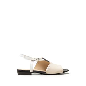 Босоножки с ремешком на пятке