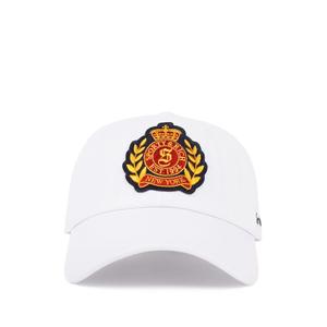 Бейсболка с нашивкой